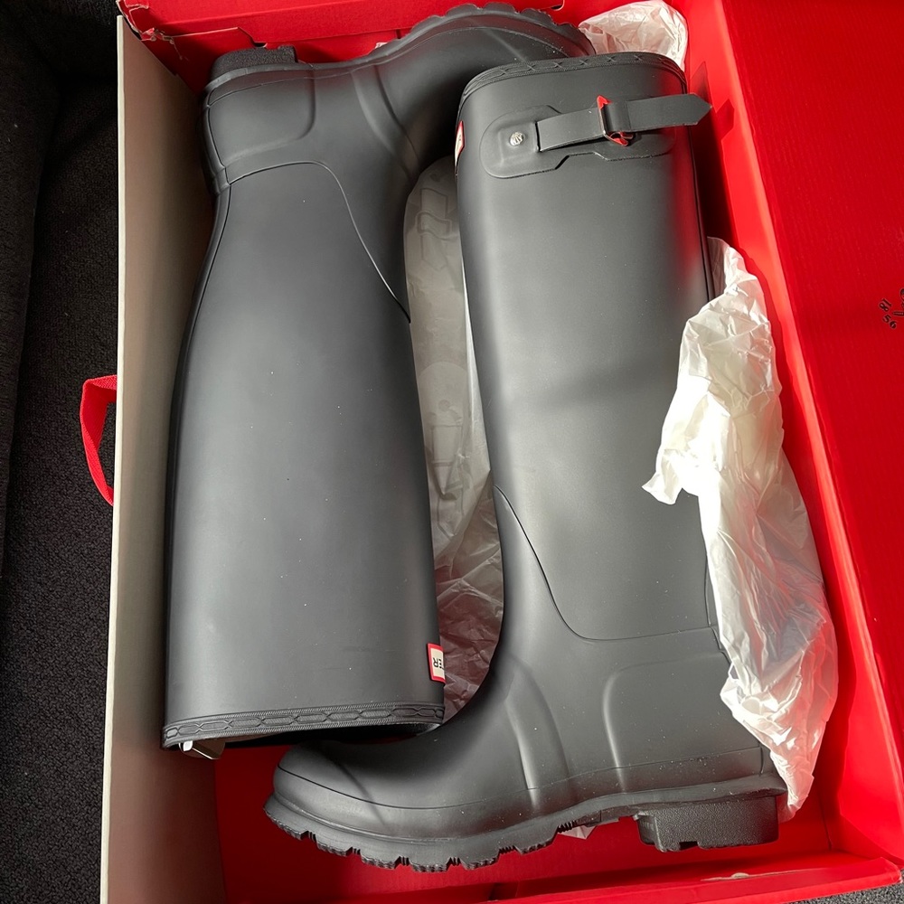 Tall original hunter boot in matte black
